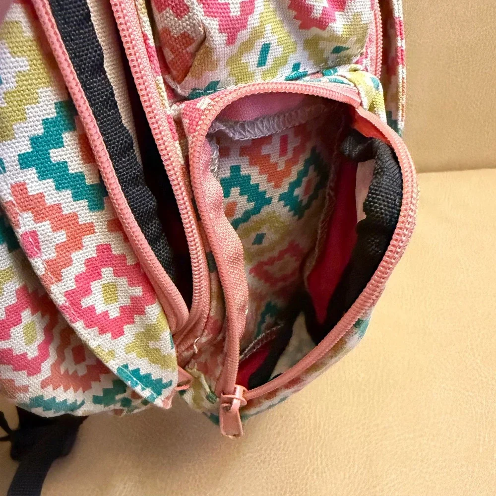 KAVU Rope Bag Sling Backpack Pink Yellow Teal Geometric Diamond Crossbody Bag
